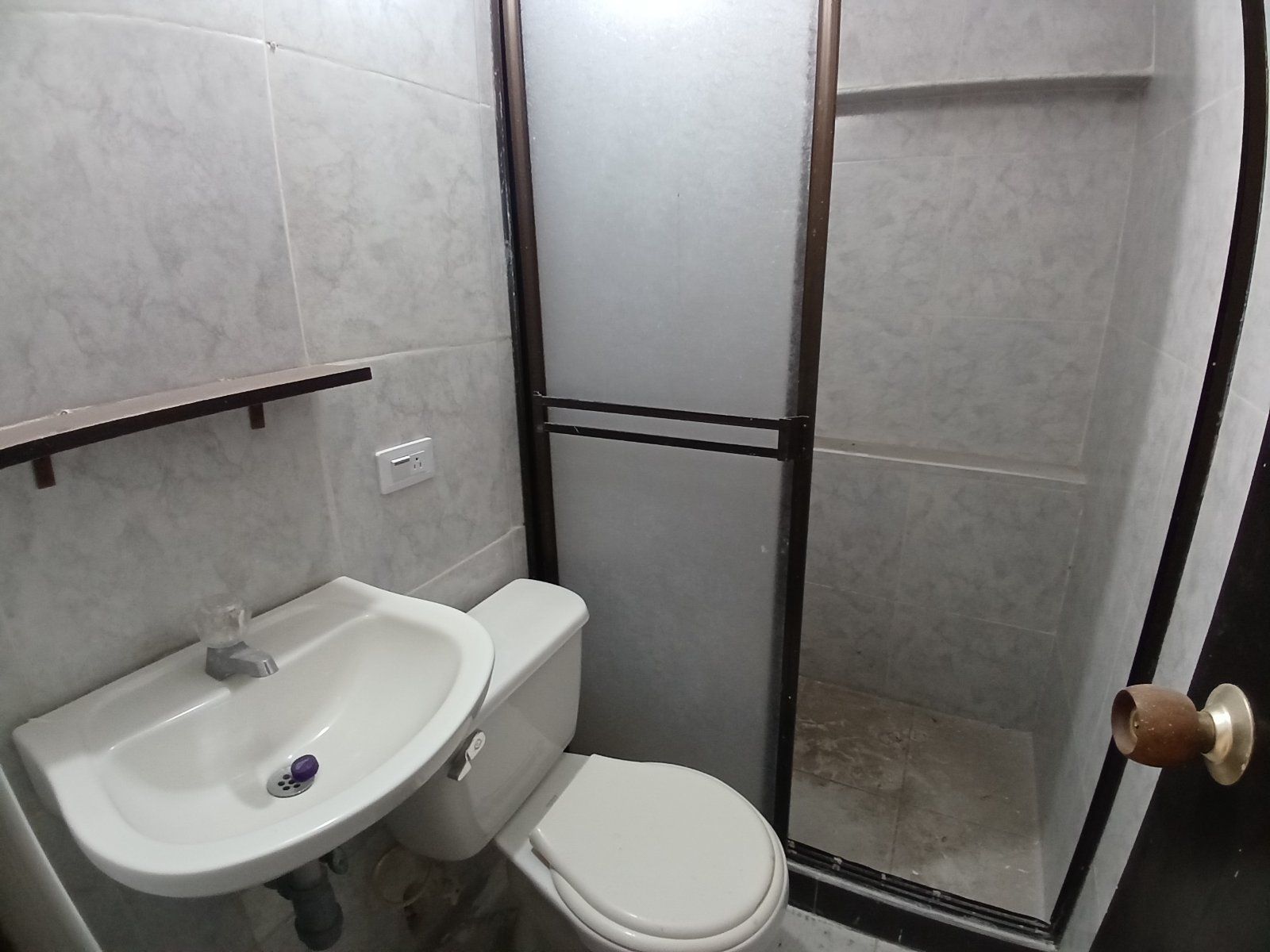 CASA EN ARRIENDO UBICADA EN MEDELLIN SECTOR SIMON BOLIVAR - 10