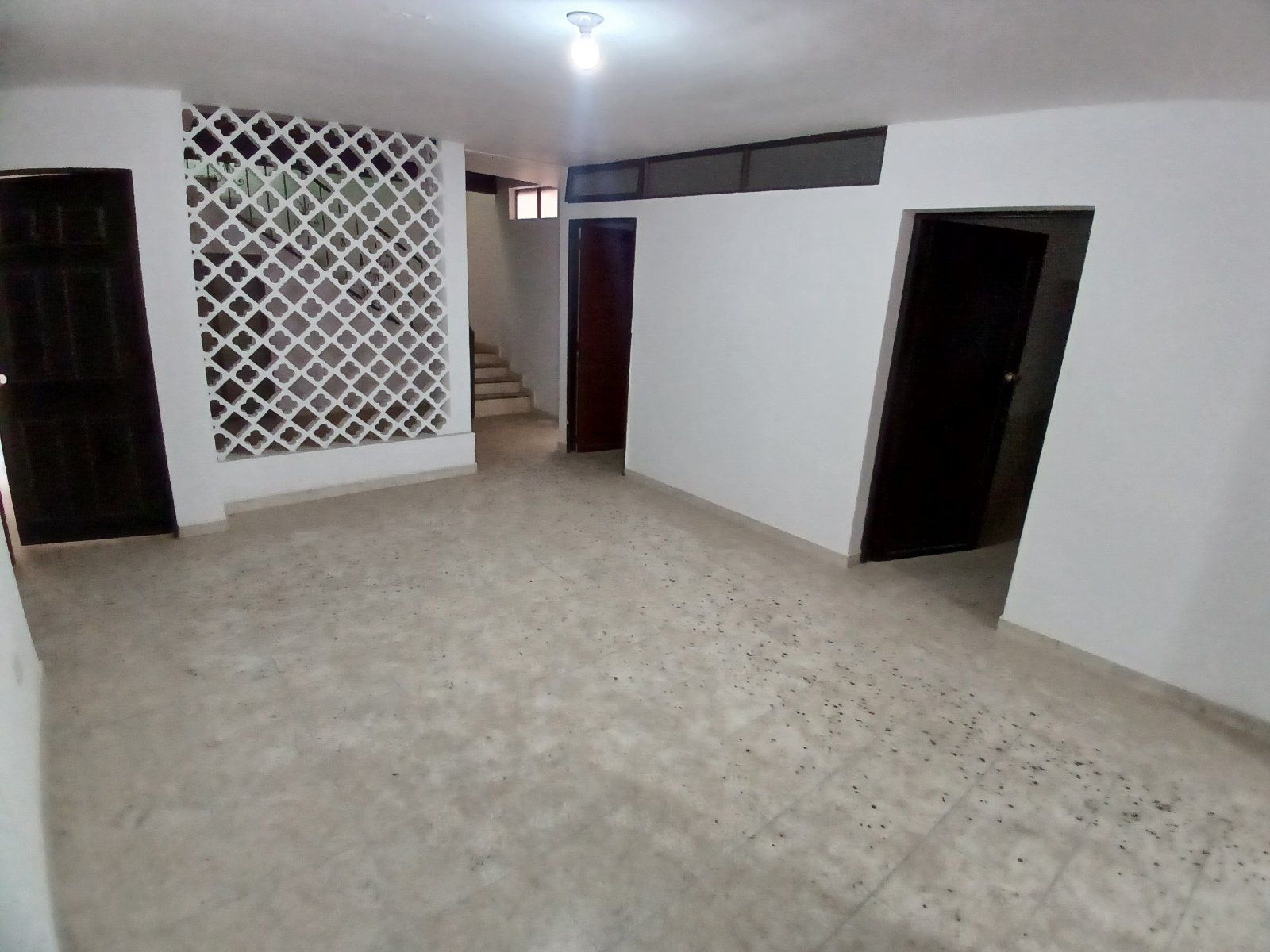 CASA EN ARRIENDO UBICADA EN MEDELLIN SECTOR SIMON BOLIVAR - 3