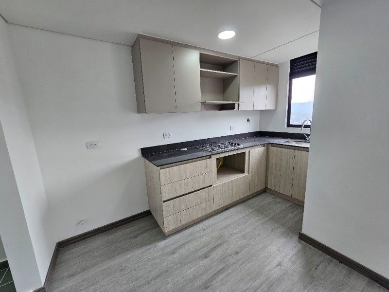 APARTAMENTO EN ARRIENDO UBICADO EN EL POBLADO SECTOR LAS PALMAS - 3