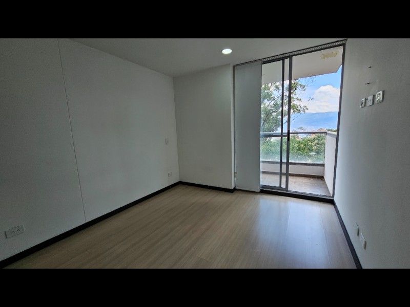 APARTAMENTO EN ARRIENDO UBICADO EN ENVIGADO POR EL SECTOR LOMA DEL ESMERALDAL - 5