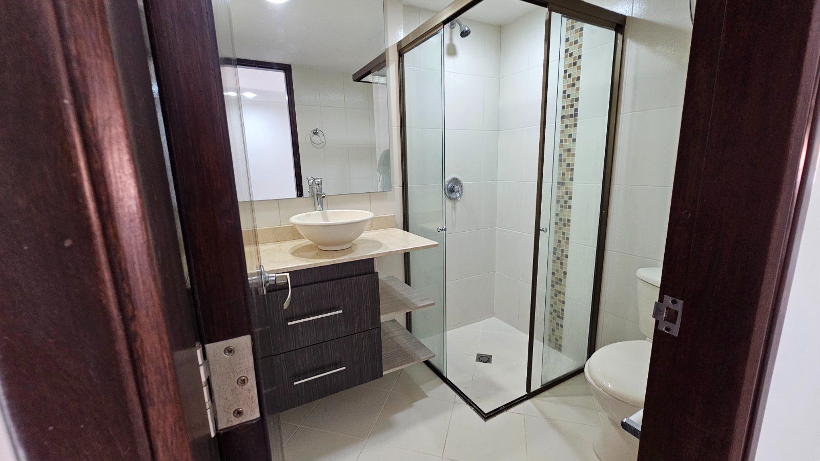 APARTAMENTO EN ARRIENDO UBICADO EN MEDELLIN SECTOR LAURELES - 13