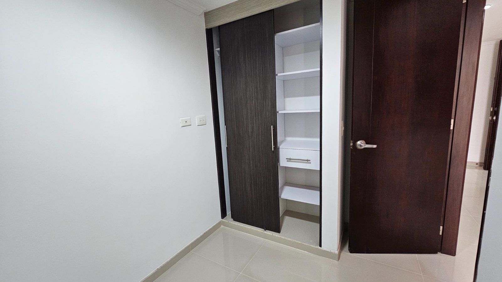 APARTAMENTO EN ARRIENDO UBICADO EN MEDELLIN SECTOR LAURELES - 8