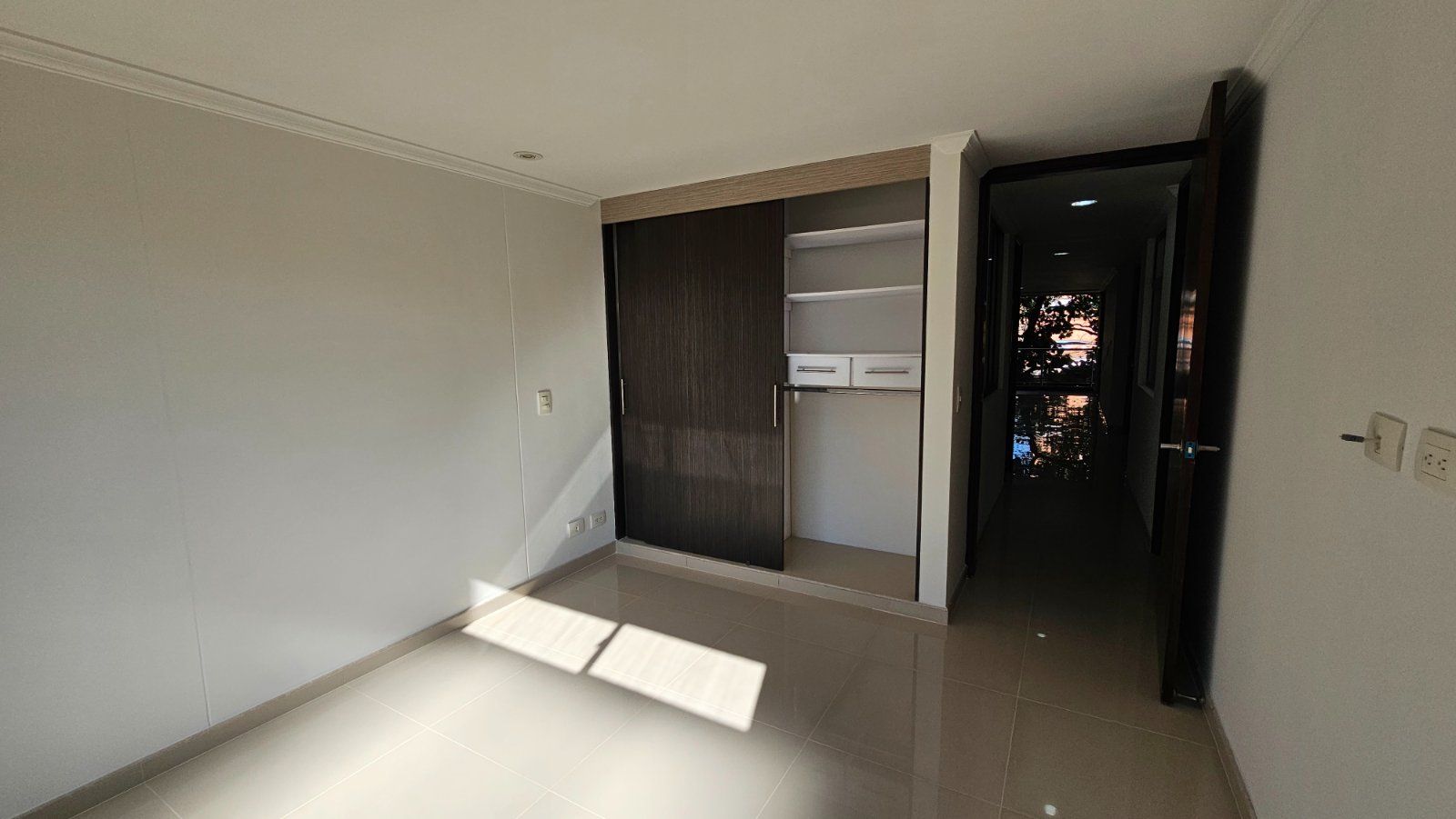 APARTAMENTO EN ARRIENDO UBICADO EN MEDELLIN SECTOR LAURELES - 11