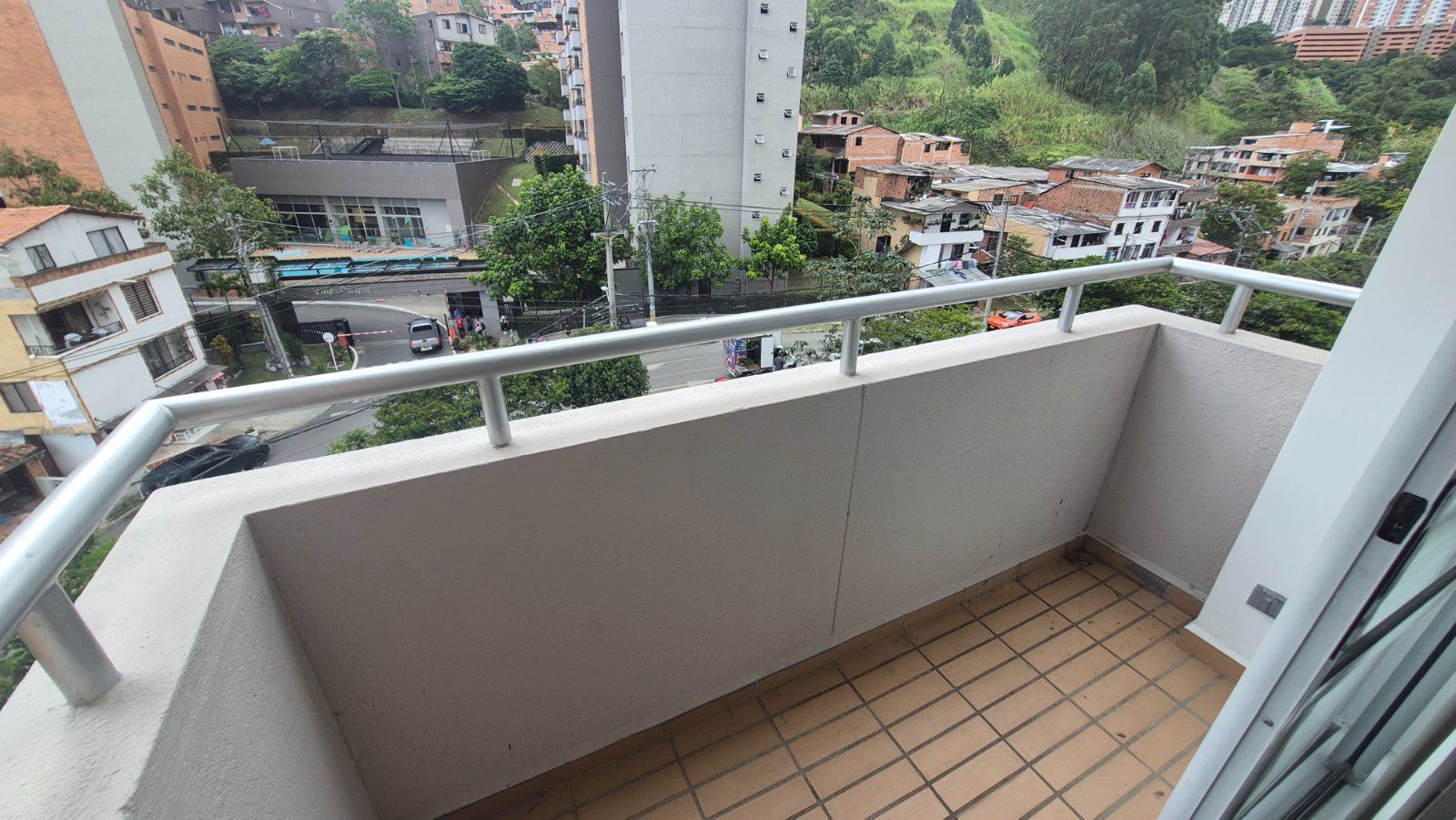 APARTAMENTO EN ARRIENDO UBICADO EN ITAGUI SECTOR LAS CHIMENEAS - 11