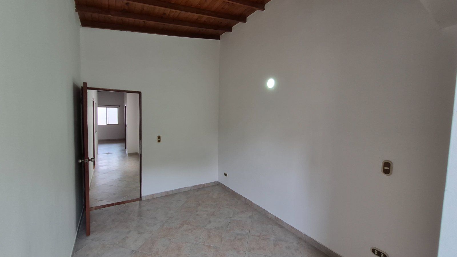 APARTAMENTO EN ARRIENDO UBICADO EN SABANETA SECTOR BETANIA - 6