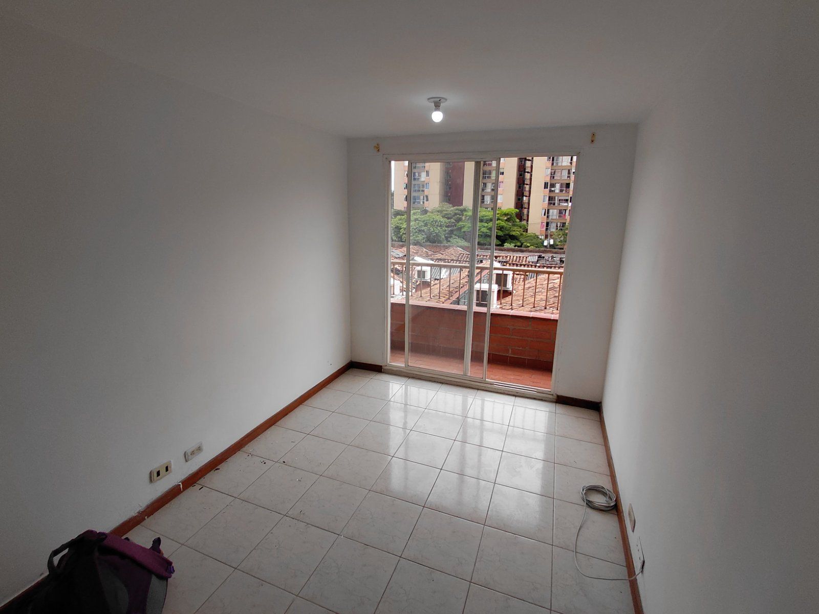 APARTAMENTO PARA ARRIENDO EN MEDELLIN SECTOR EL CHAGUALO - 2