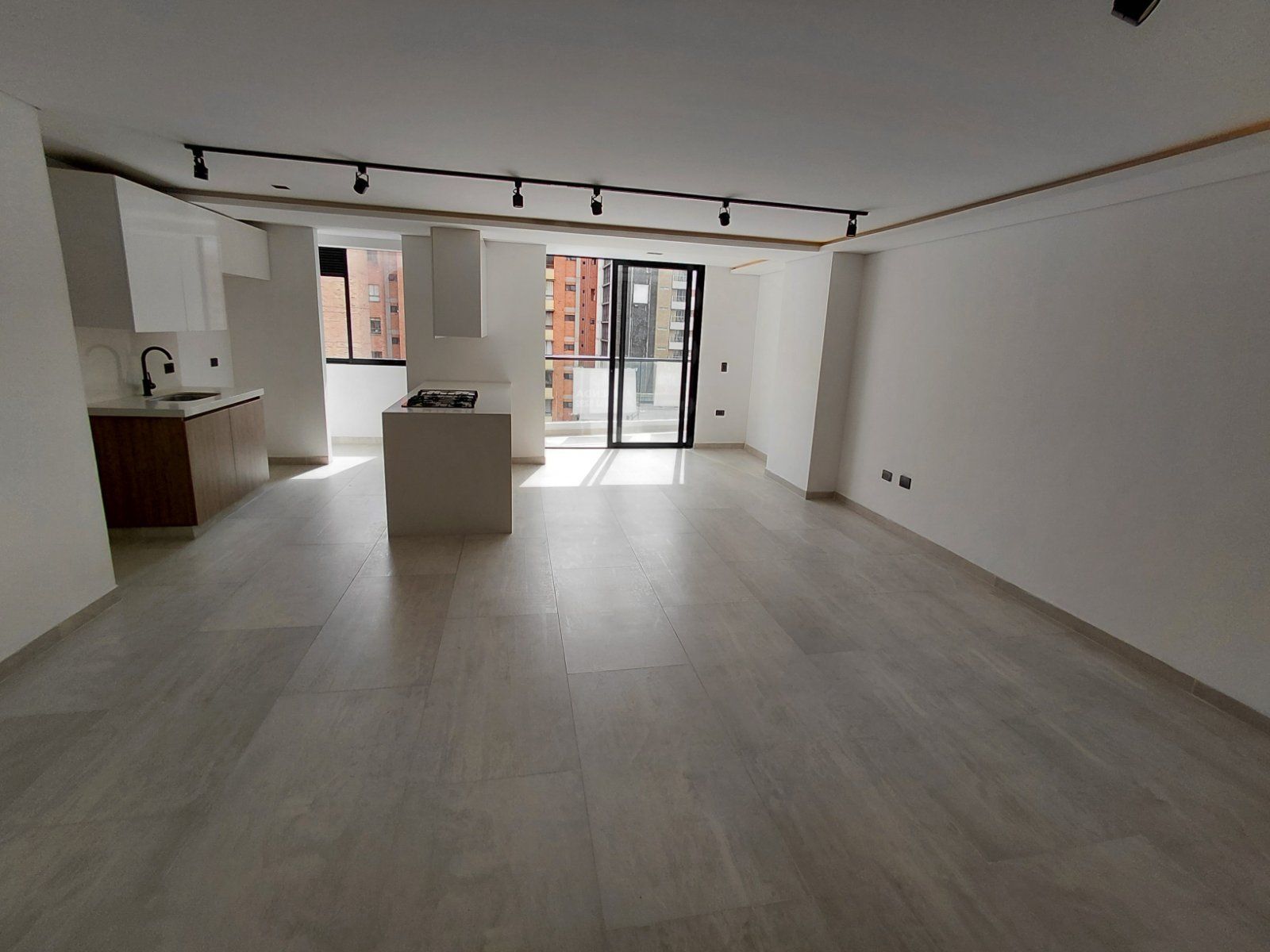 APARTAMENTO EN ARRIENDO UBICADO EN MEDELLIN SECTOR CONQUISTADORES - 2