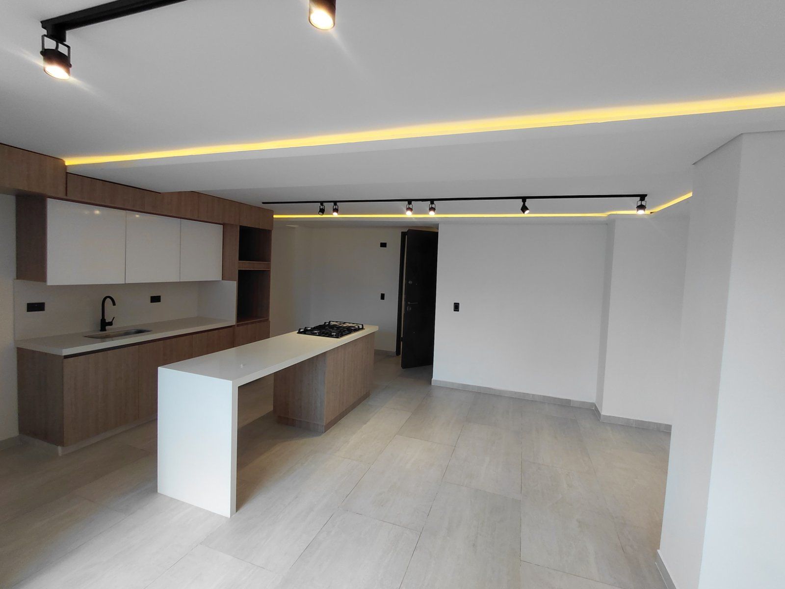 APARTAMENTO AMOBLADO EN ARRIENDO UBICADO EN MEDELLIN SECTOR UNICENTRO - 4