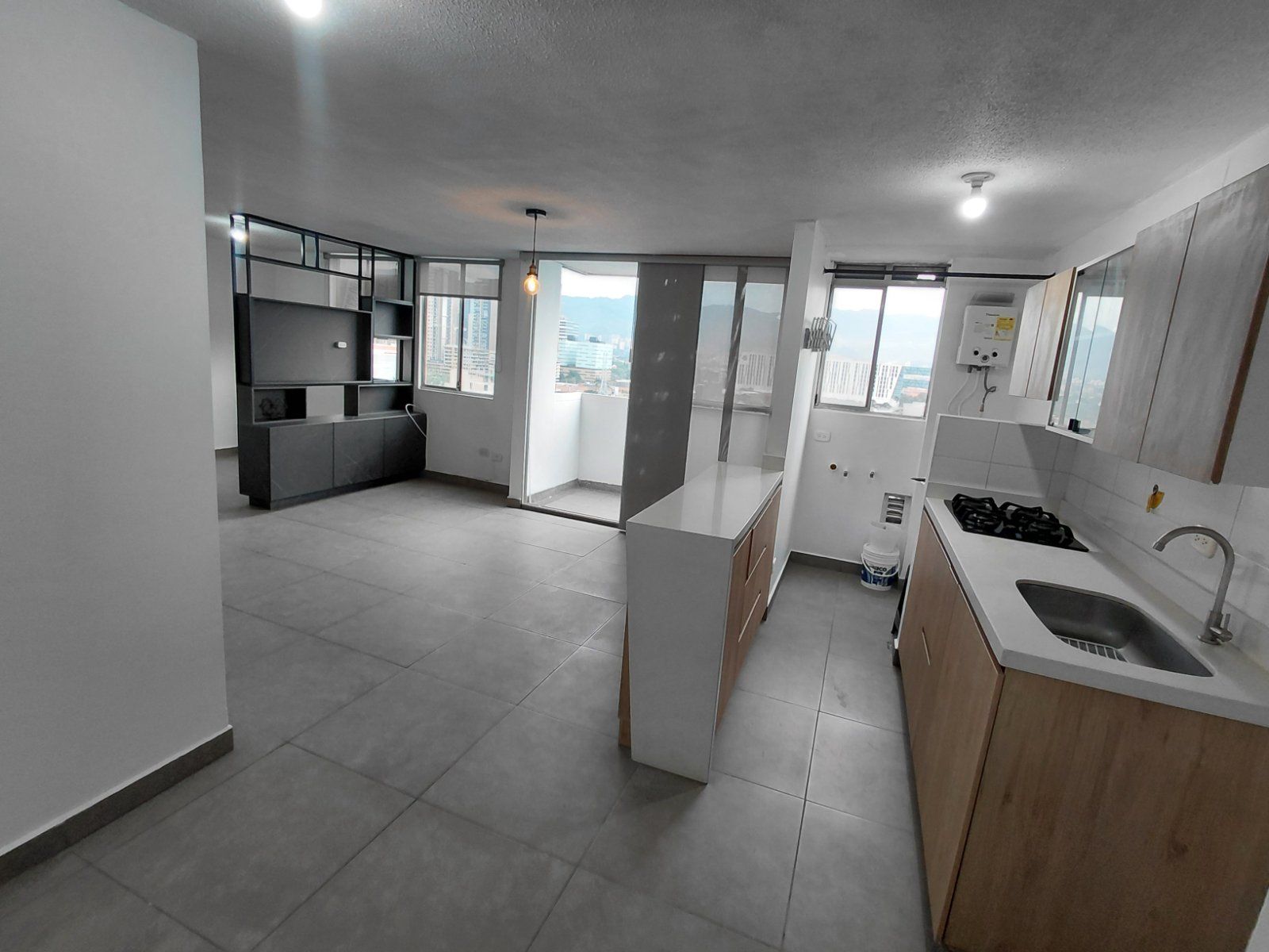 APARTAMENTO EN ARRIENDO UBICADO EN MEDELLIN SECTOR POBLADO - 4