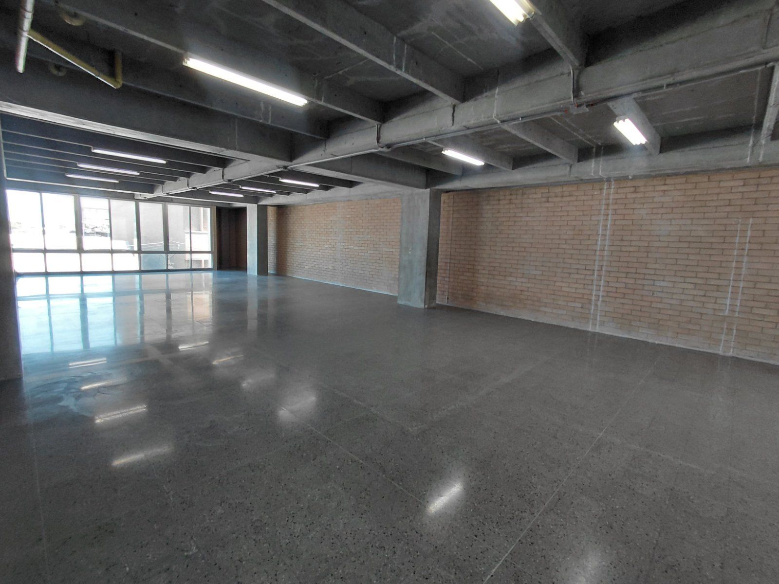 OFICINA EN ARRIENDO UBICADO EN MEDELLIN SECTOR GUAYABAL - 8