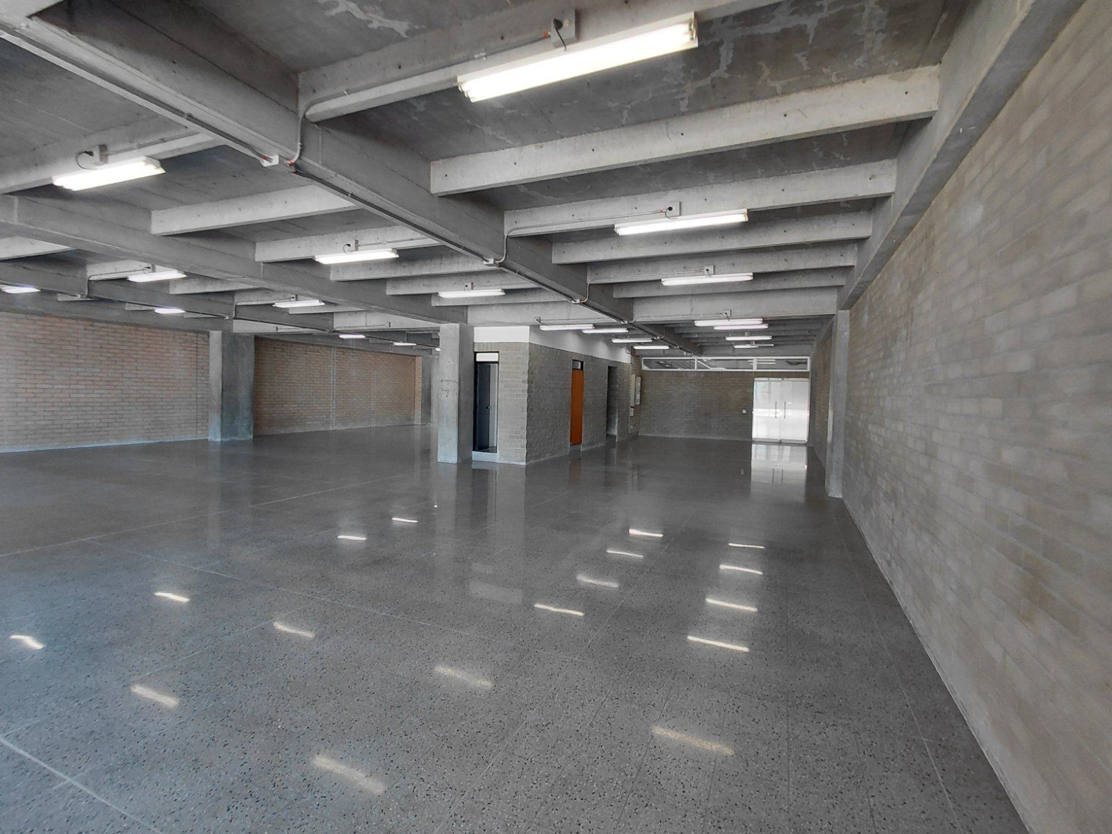 OFICINA EN ARRIENDO UBICADO EN MEDELLIN SECTOR GUAYABAL - 3