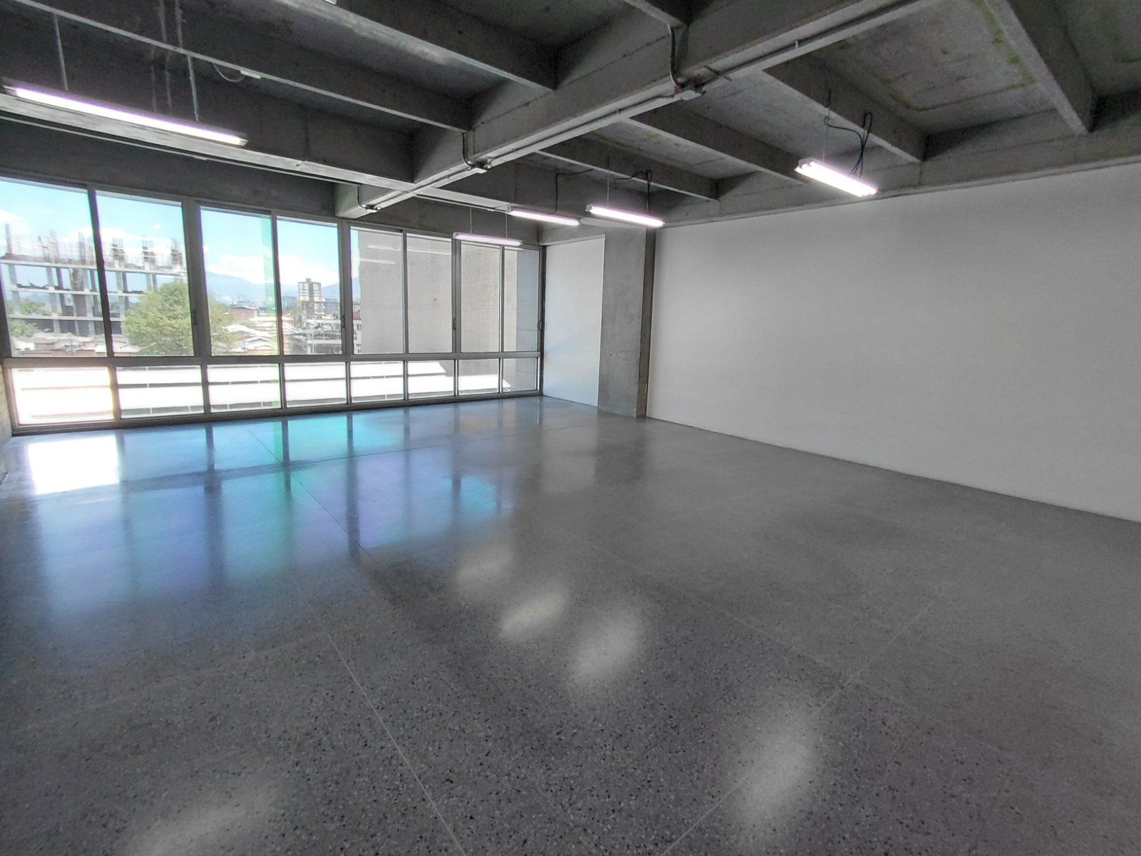 OFICINA EN ARRIENDO UBICADO EN MEDELLIN SECTOR GUAYABAL - 7