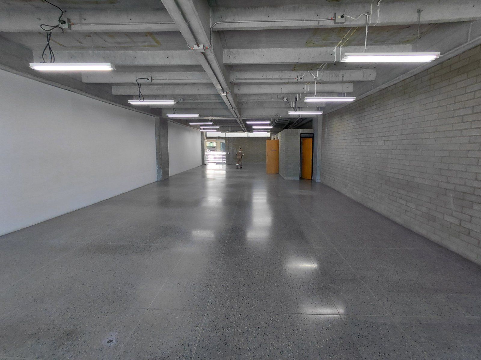 OFICINA EN ARRIENDO UBICADO EN MEDELLIN SECTOR GUAYABAL