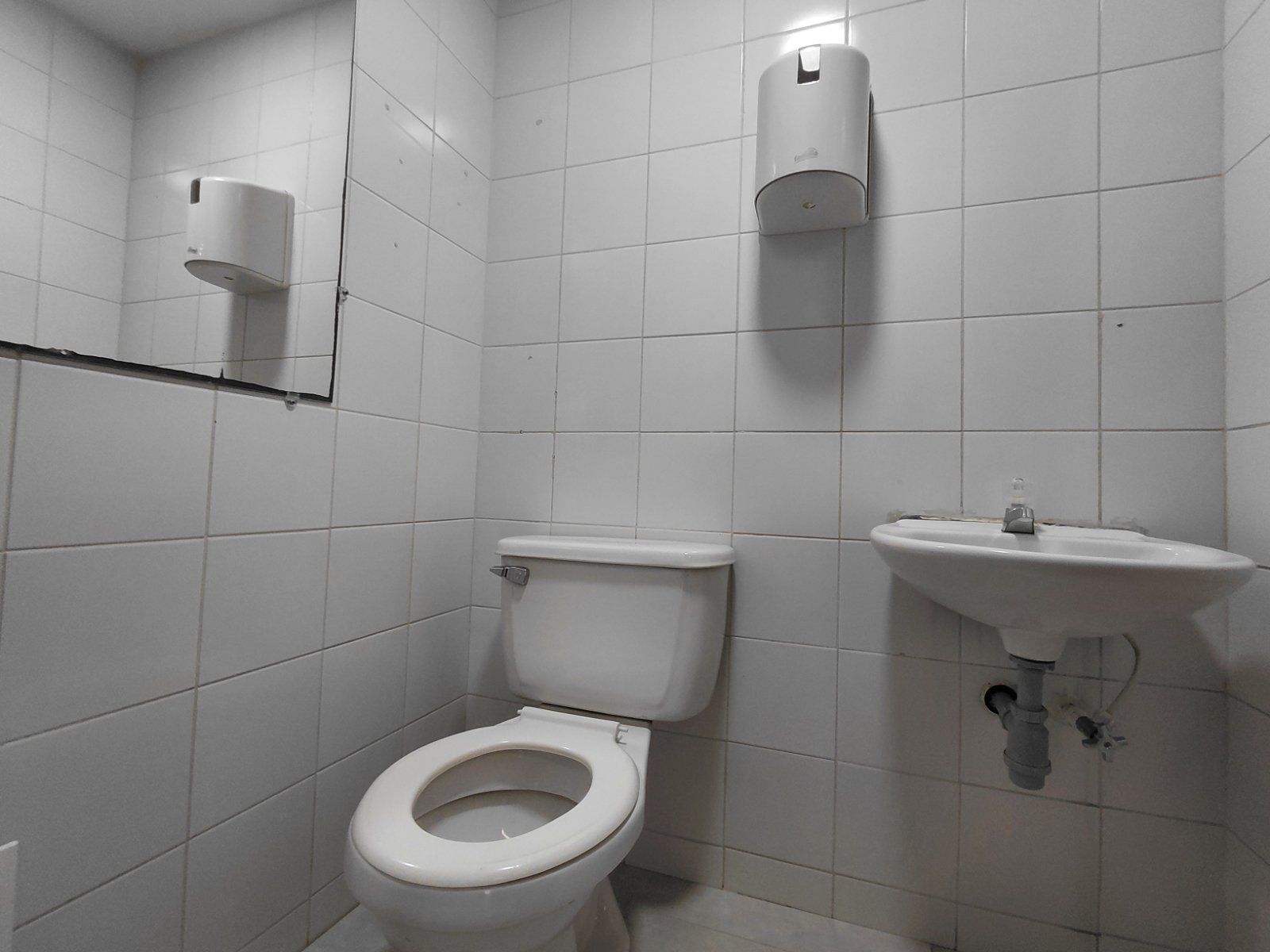 OFICINA EN ARRIENDO UBICADO EN MEDELLIN SECTOR GUAYABAL - 13