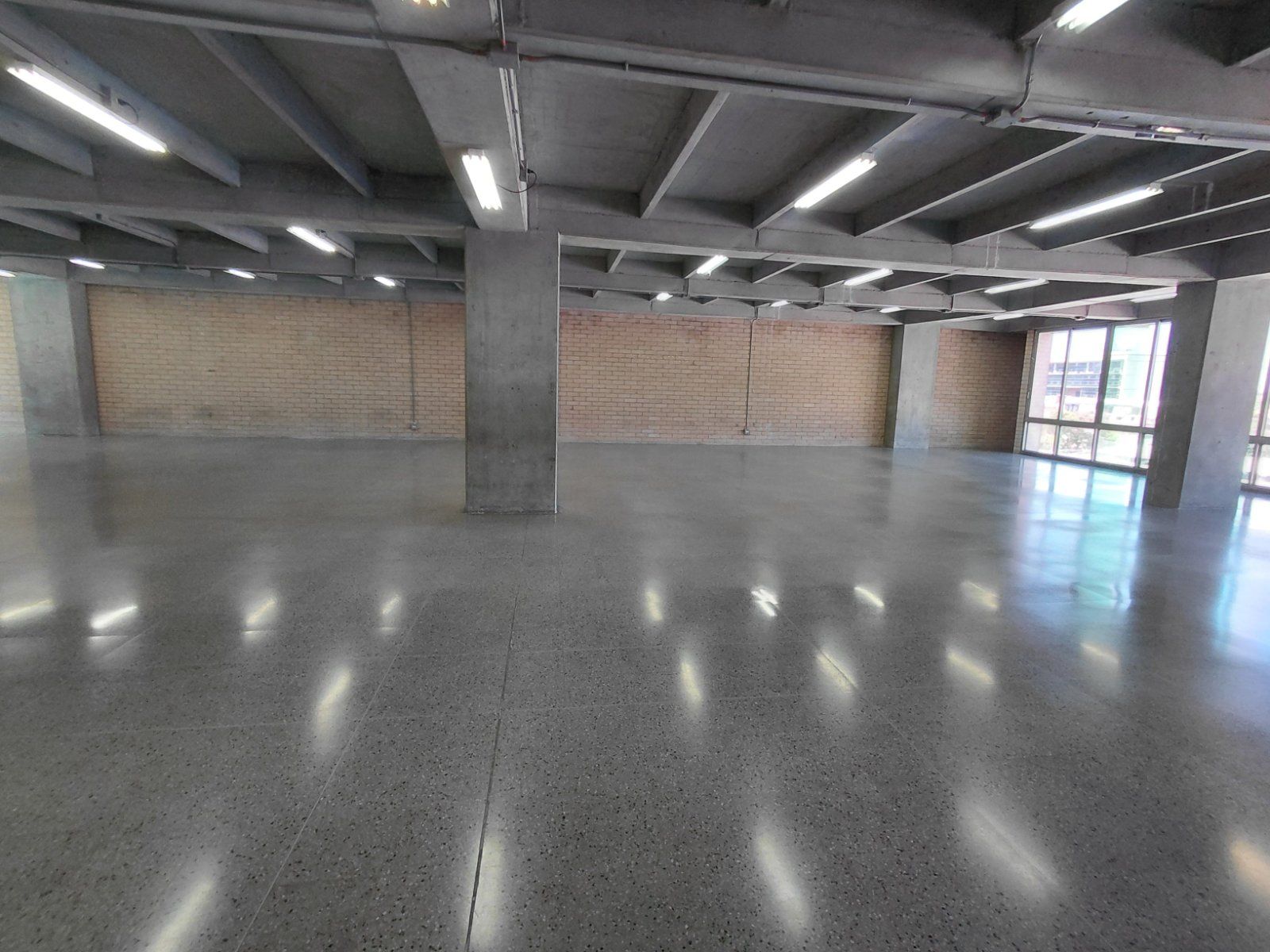 OFICINA EN ARRIENDO UBICADO EN MEDELLIN SECTOR GUAYABAL - 9