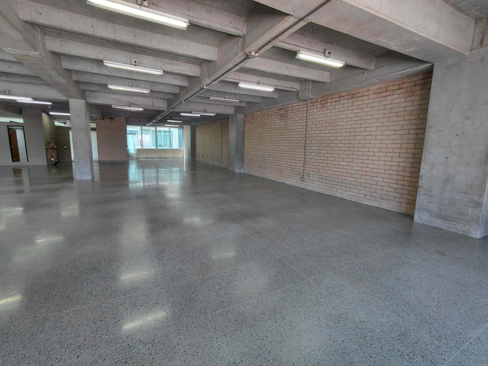 OFICINA EN ARRIENDO UBICADO EN MEDELLIN SECTOR GUAYABAL - 5
