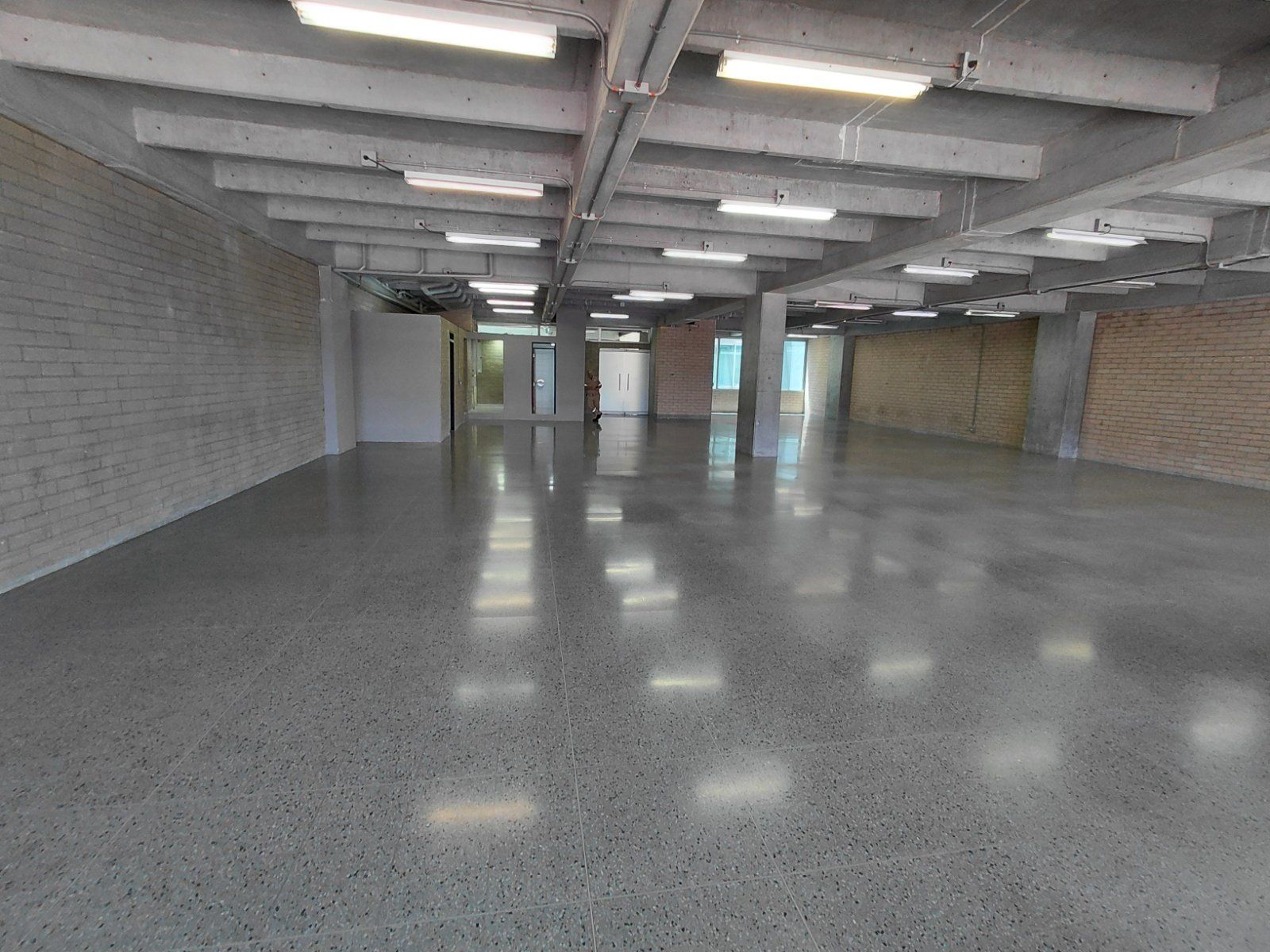OFICINA EN ARRIENDO UBICADO EN MEDELLIN SECTOR GUAYABAL