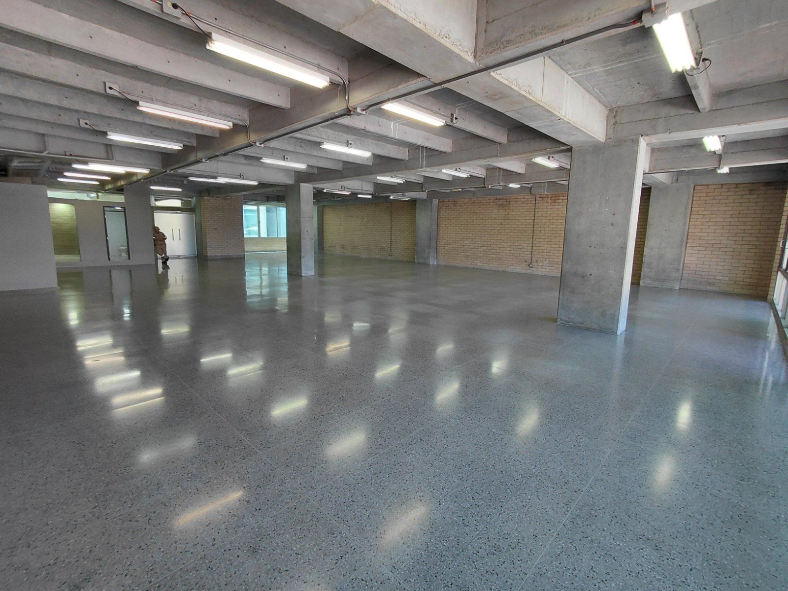 OFICINA EN ARRIENDO UBICADO EN MEDELLIN SECTOR GUAYABAL - 4