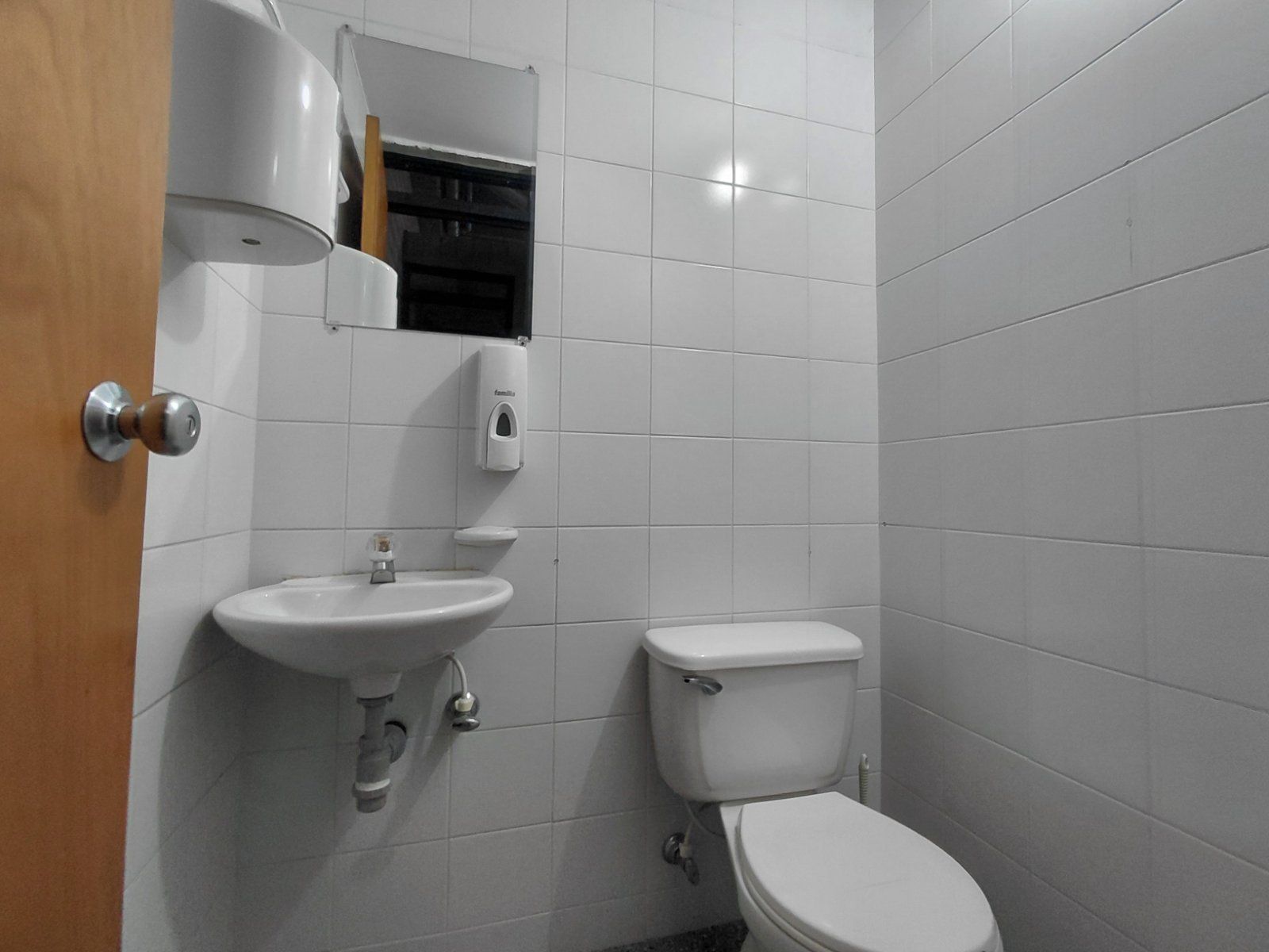 OFICINA EN ARRIENDO UBICADO EN MEDELLIN SECTOR GUAYABAL - 9