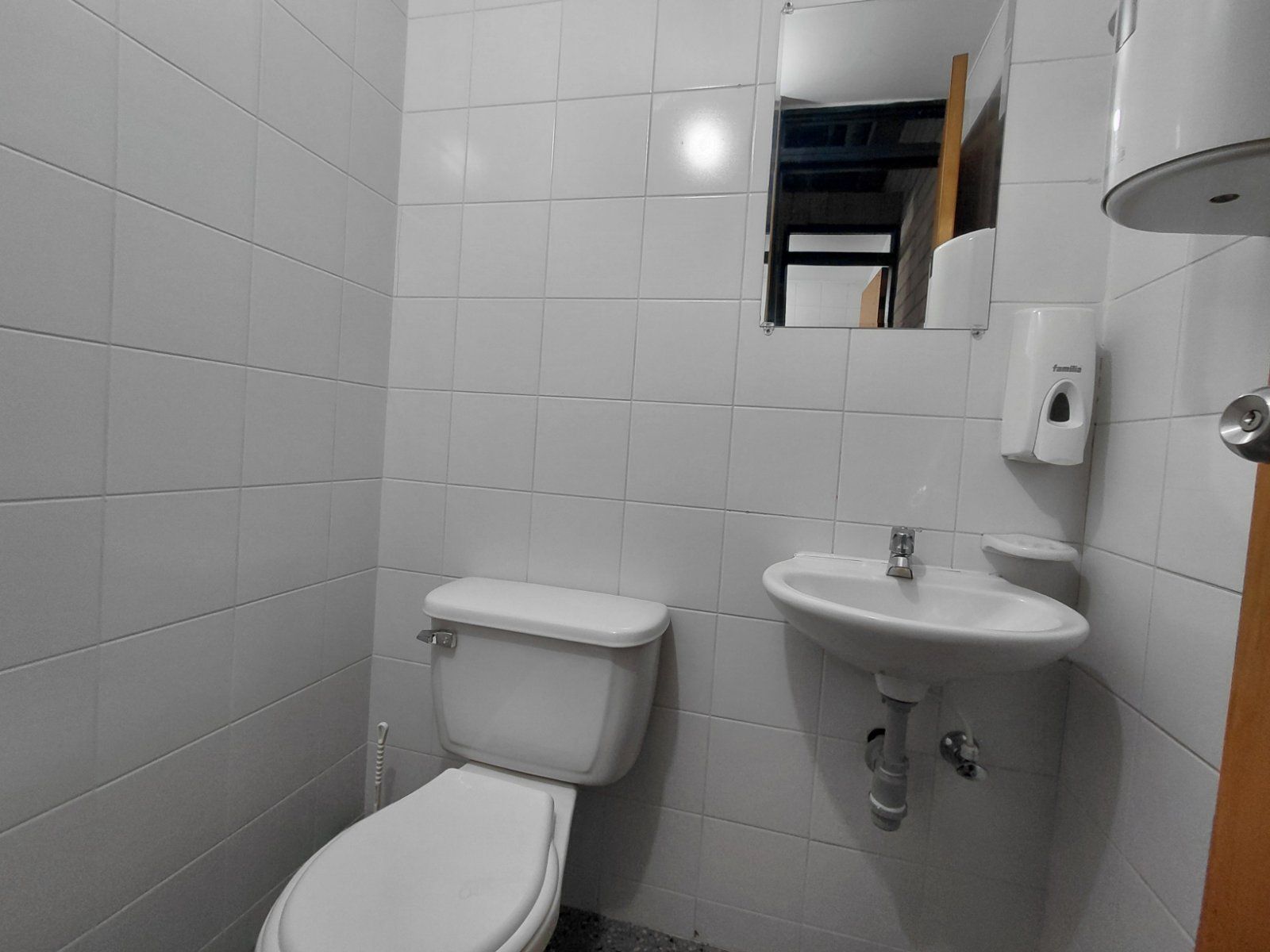 OFICINA EN ARRIENDO UBICADO EN MEDELLIN SECTOR GUAYABAL - 10