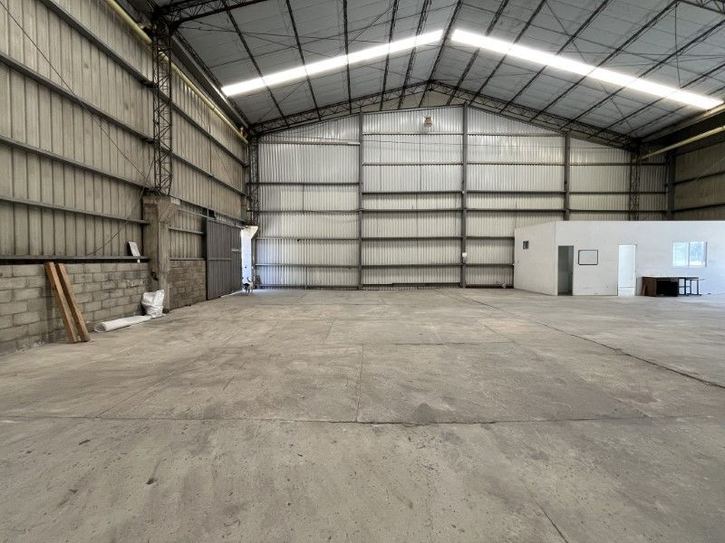 Bodega en arriendo ubicada en La Estrella, sector La Tablaza - 11