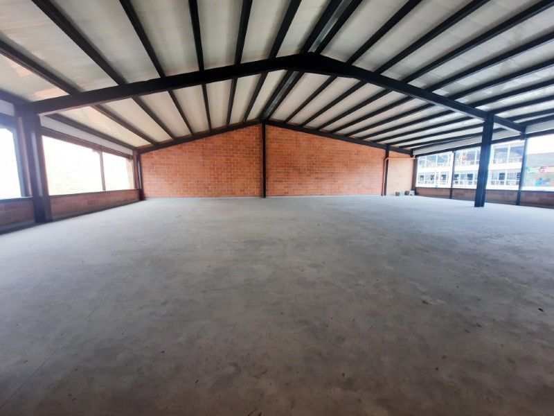 Local en arriendo ubicado en Medellín, sector Simón Bolívar - 4