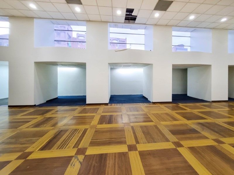 Local en arriendo ubicado en Medellín, sector Centro - 6