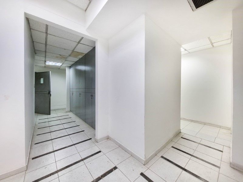 Local en arriendo ubicado en Medellín, sector Centro - 9