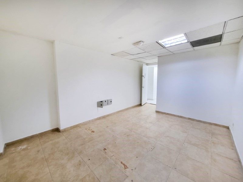 Local en arriendo ubicado en Medellín, sector Centro - 10