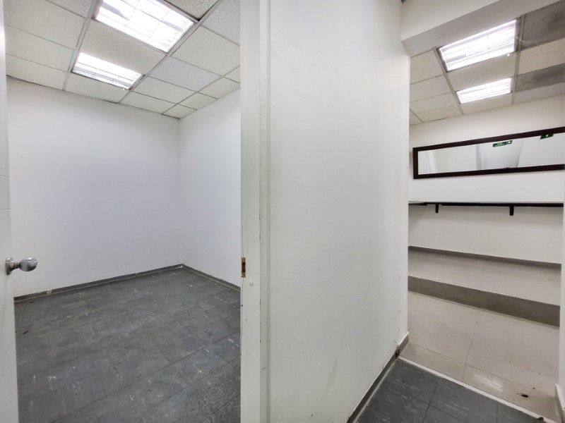 Local en arriendo ubicado en Medellín, sector Centro - 19