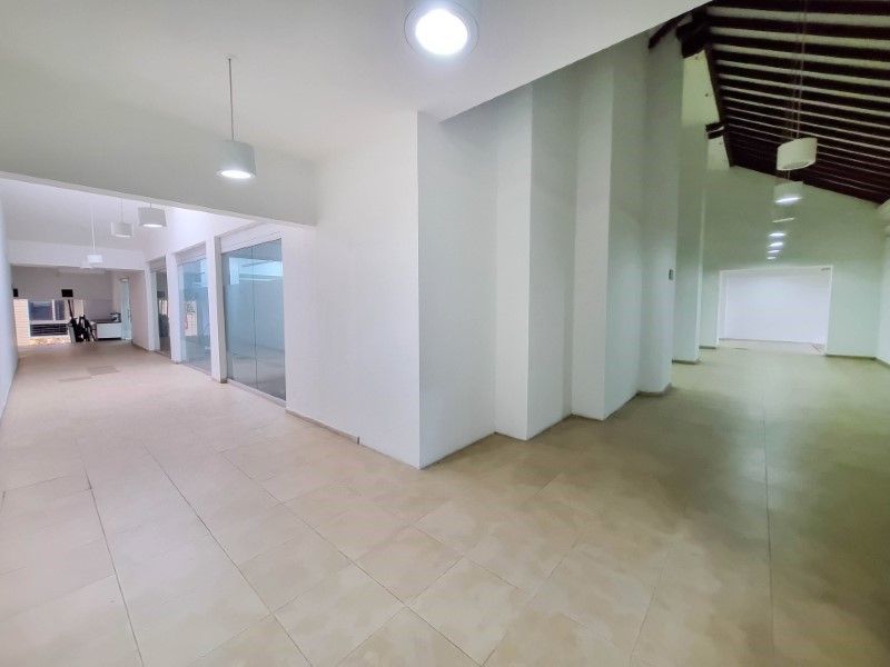 Local en arriendo ubicado en Medellín, sector Centro - 20