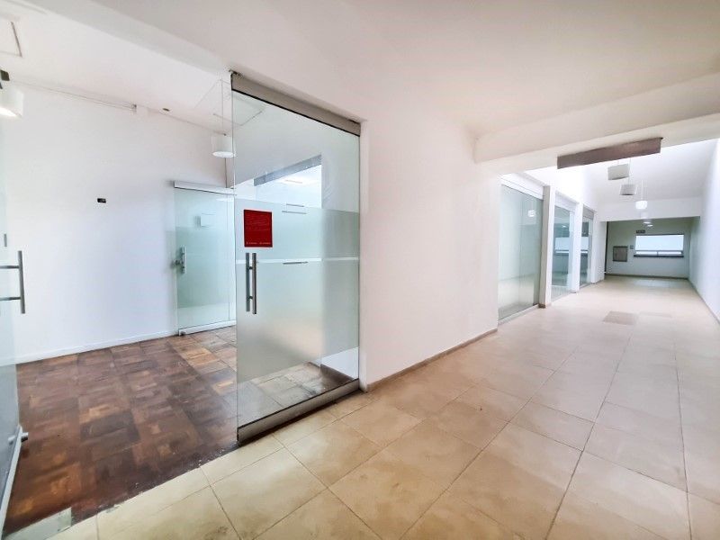 Local en arriendo ubicado en Medellín, sector Centro - 21