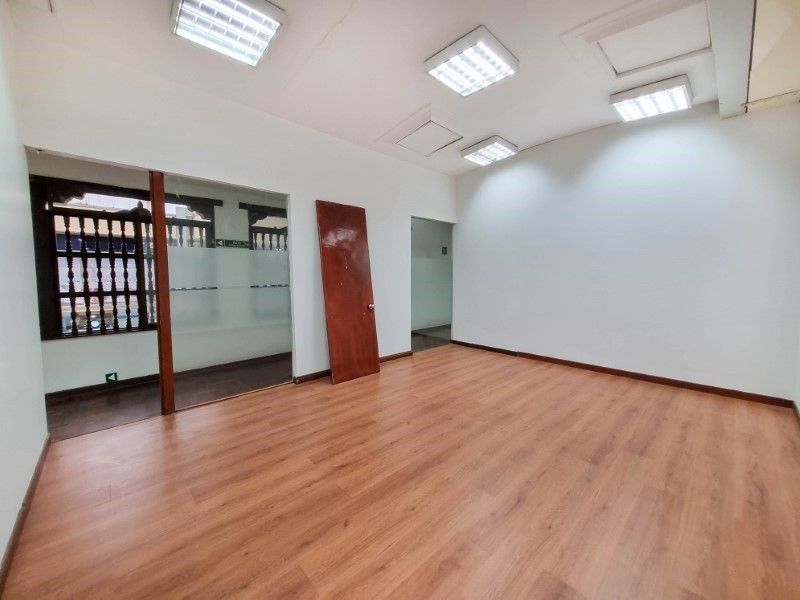Local en arriendo ubicado en Medellín, sector Centro - 31