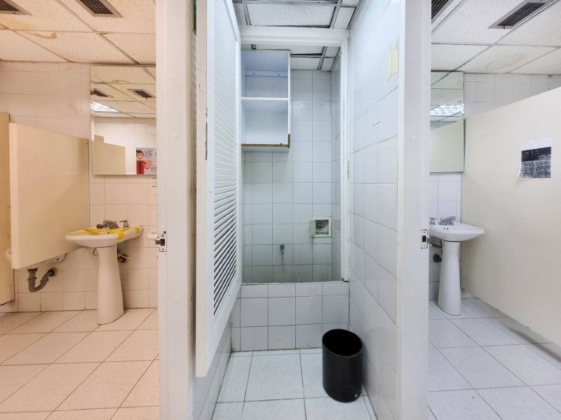 Local en arriendo ubicado en Medellín, sector Centro - 33