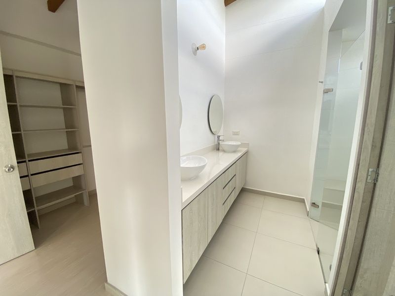 Casa en arriendo ubicada en Rionegro, sector Gualanday - 16