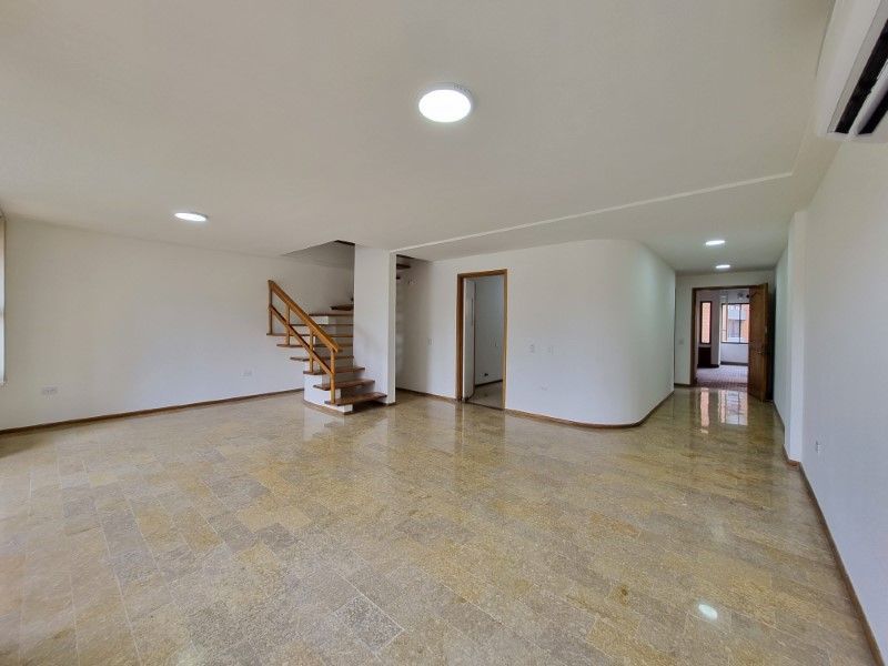 Oficina en arriendo ubicada en Medellín, sector Aguacatala - 2