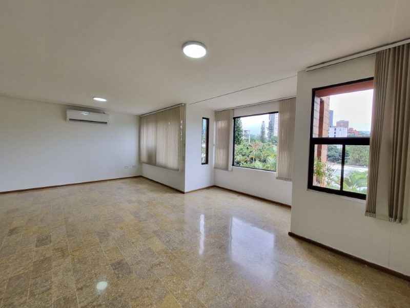 Oficina en arriendo ubicada en Medellín, sector Aguacatala - 5