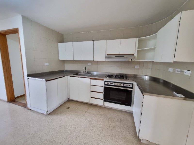 Oficina en arriendo ubicada en Medellín, sector Aguacatala - 8