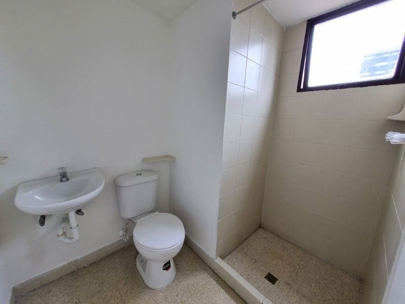 Oficina en arriendo ubicada en Medellín, sector Aguacatala - 12