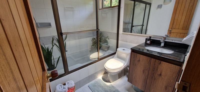 CASA EN VENTA UBICADA EN ENVIGADO SECTOR VEREDA EL SILENCIO - 8