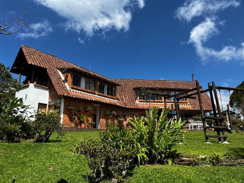 CASA EN VENTA UBICADA EN ENVIGADO SECTOR VEREDA EL SILENCIO - 15