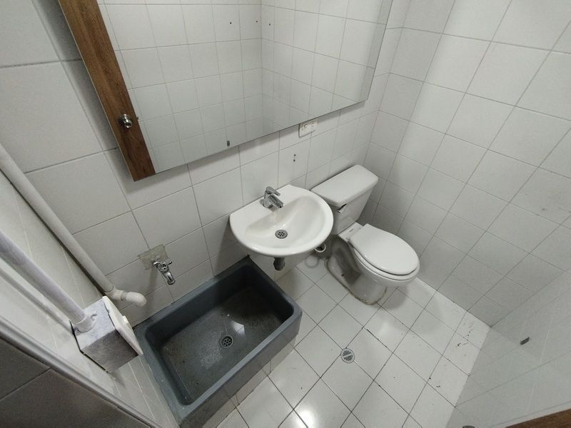 Local en arriendo ubicado en Medellín, sector Barrio Colombia - 11