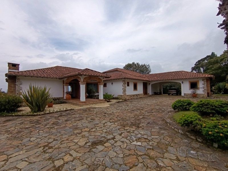 Finca en arriendo ubicada en Rionegro, sector Rotonda Sajonia - 41