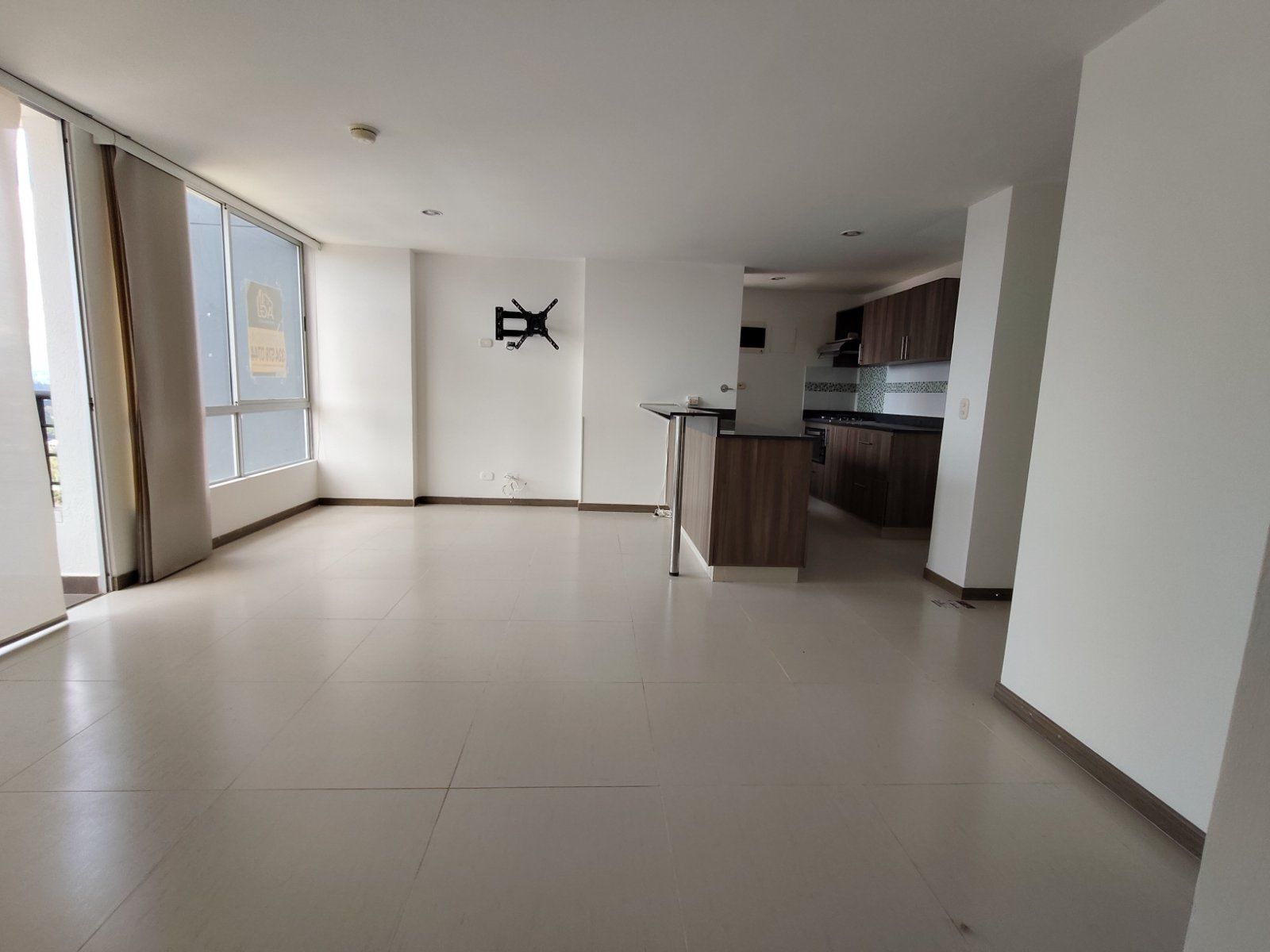 APARTAMENTO EN ARRIENDO UBICADO EN RIONEGRO SECTOR LOS COLEGIOS