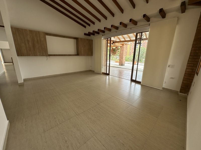 Casa en arriendo ubicada en Envigado, sector Las Antillas - 5