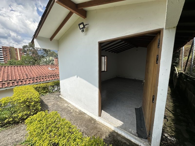 Casa en arriendo ubicada en Envigado, sector Las Antillas - 21