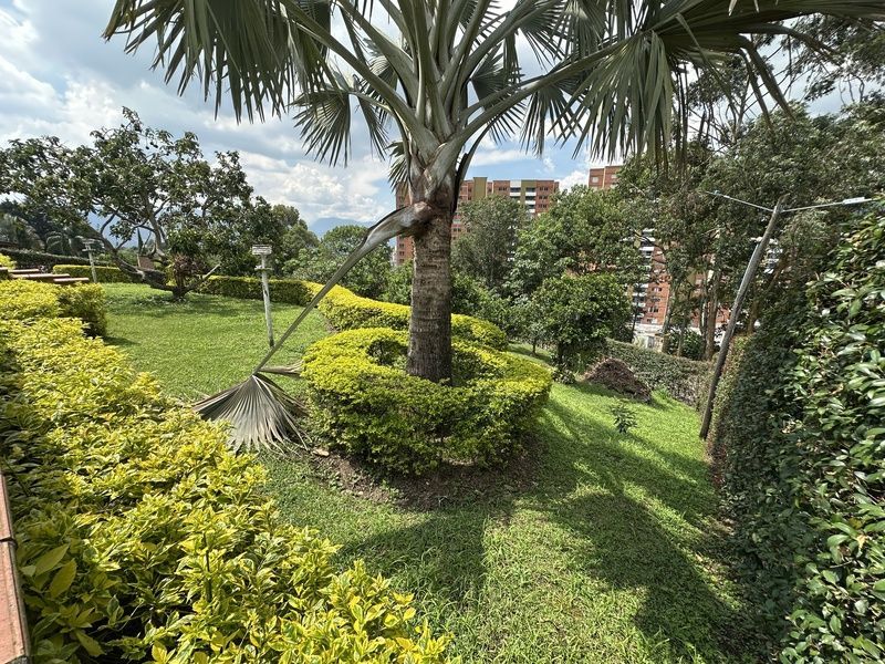 Casa en arriendo ubicada en Envigado, sector Las Antillas - 25