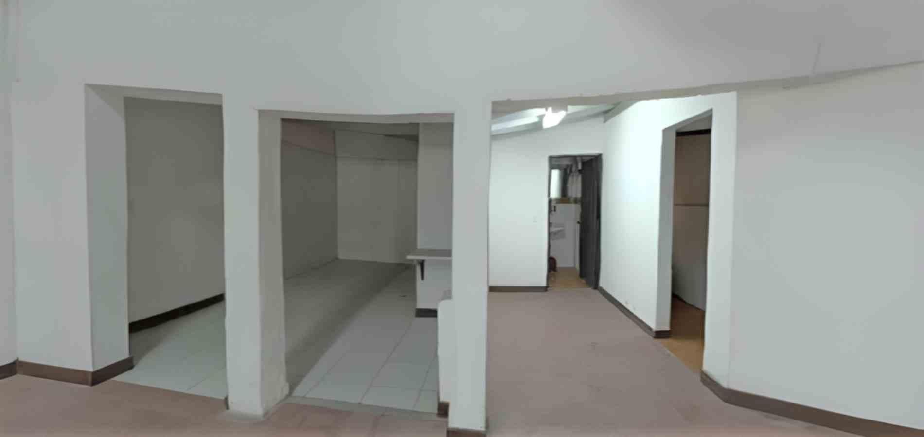 Local en arriendo ubicado en Medellín, sector La 33 - 2