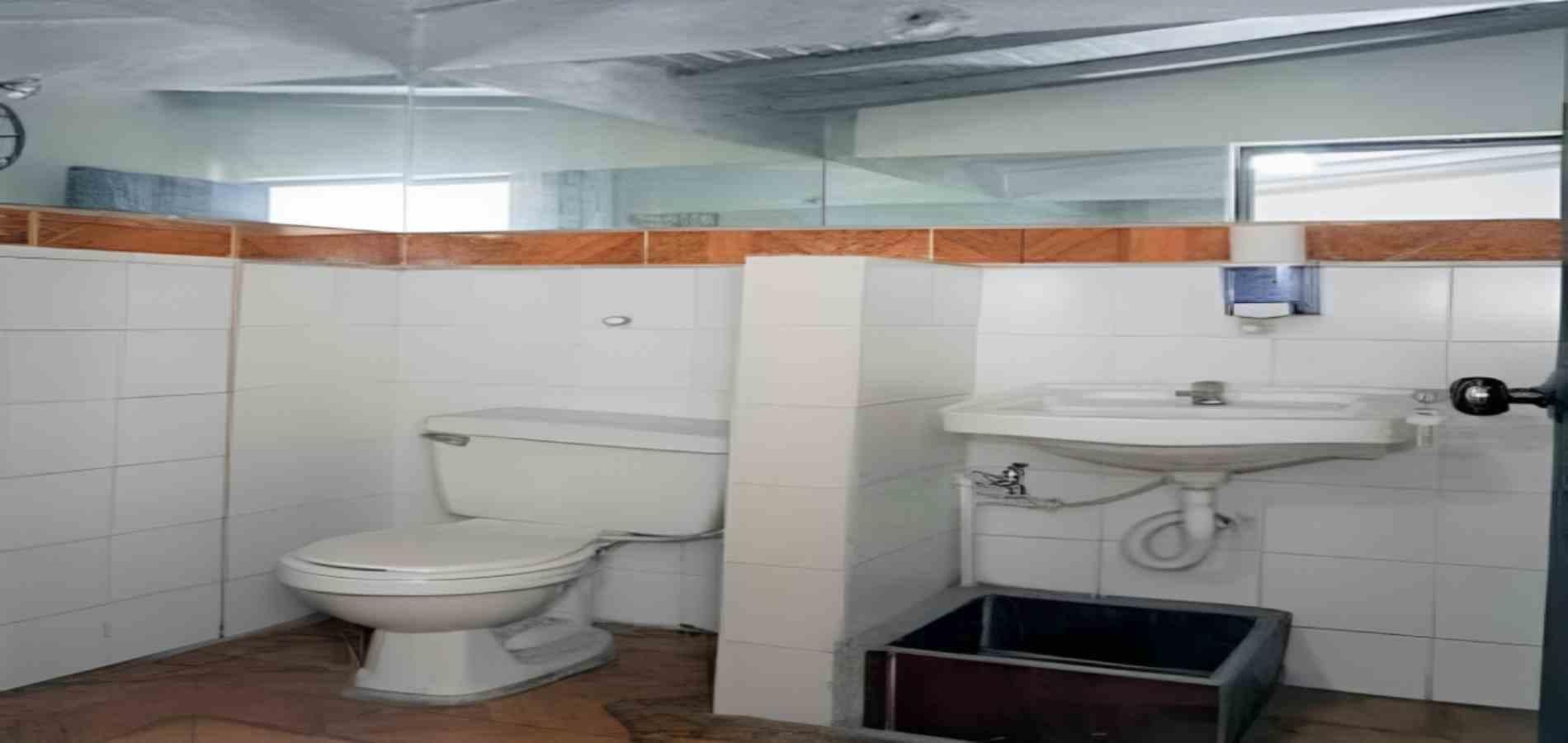 Local en arriendo ubicado en Medellín, sector La 33 - 5