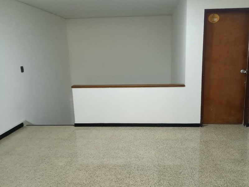 Oficina en arriendo ubicada en Medellín, sector Lleras - 6